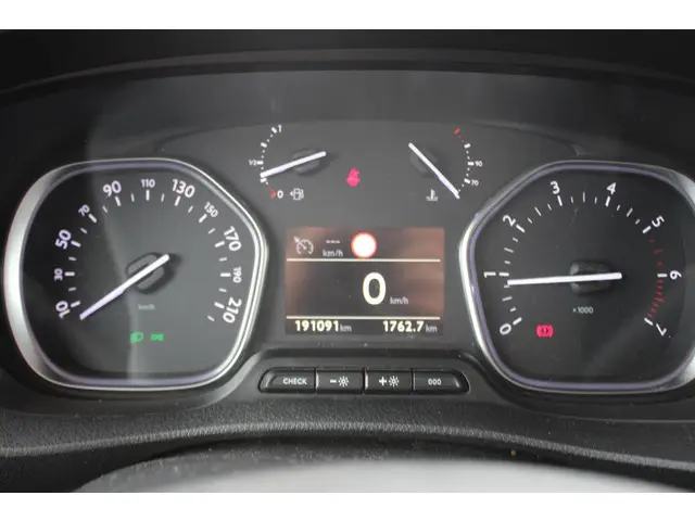 Citroën Jumpy 2.0 BlueHDI 120 Business M S&S 2017 Diesel 22