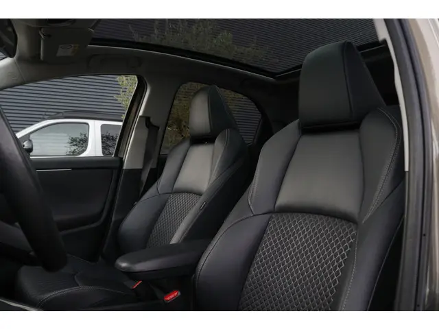 Mazda 2 Hybrid 1.5 Select 2022 Hybride Benzine 11