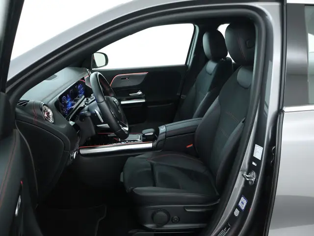 Mercedes-Benz EQA 250 AMG Line 67 kWh 2023 Elektrisch 19