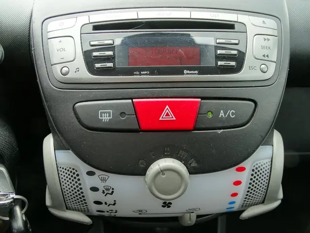 Peugeot 107 1.0 Envy AIRCO/BT/5 DEURS 2014 Benzine 15