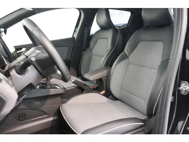 Renault Clio 1.0 TCe 90 GPF techno 2024 Benzine 8