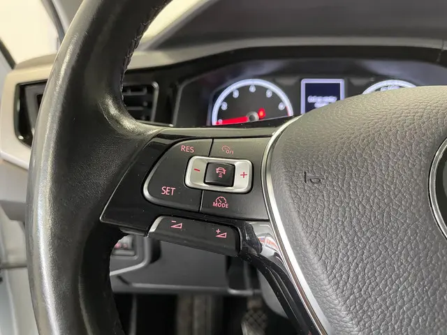 Volkswagen Polo 1.0 TSI Comfortline 2020 Benzine 17
