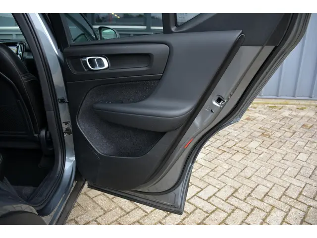 Volvo XC40 1.5 T3 Inscription 2018 Benzine 41