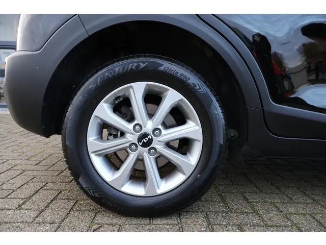 Kia Stonic 1.0 DynamicLine 2022 Hybride Benzine 17