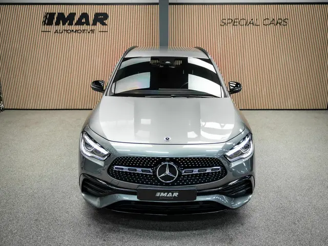 Mercedes-Benz GLA 200 AMG Line 2023 Benzine 5