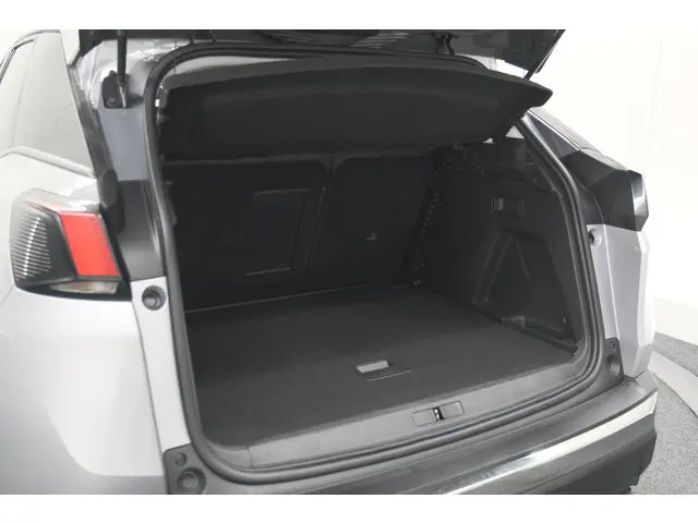 Peugeot 3008 PureTech 130 EAT8 GT Line 2019 Benzine 67