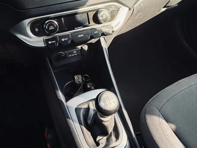 Kia Rio 1.2 CVVT Super Pack 2014 Benzine 17