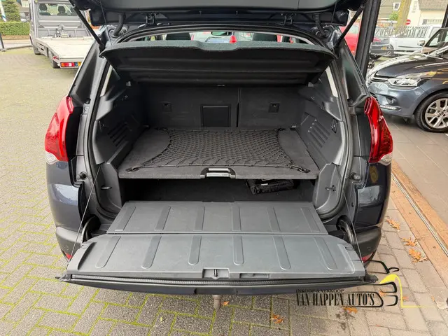 Peugeot 3008 1.2 PureTech Style / apk11-2026 2015 Benzine 13