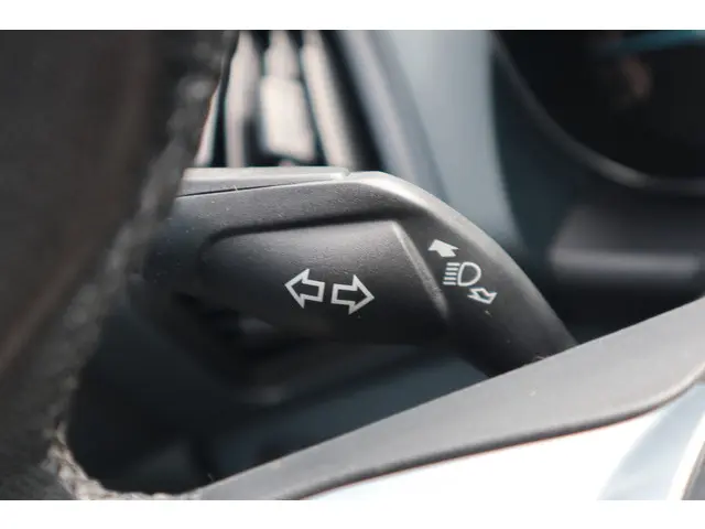 Ford C-MAX 1.0 Edition 2014 Benzine 16