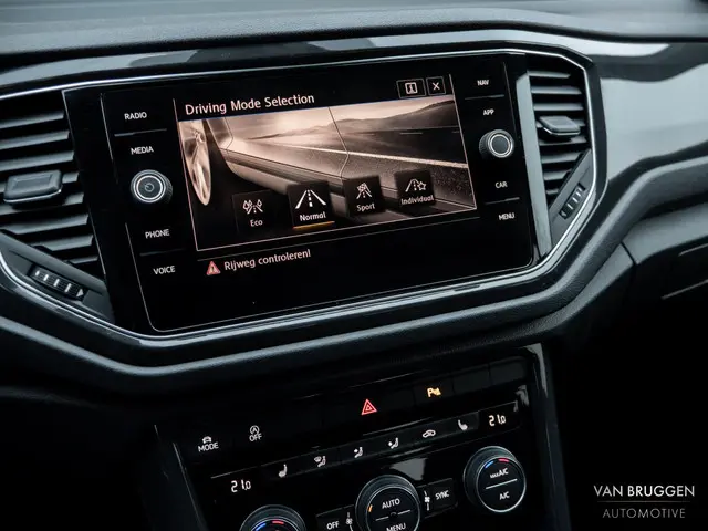 Volkswagen T-Roc 1.5 TSI 3x R-Line 2019 Benzine 22