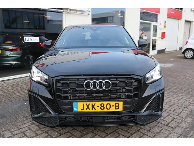 Audi Q2 35 TFSI S EDITION 2024 Benzine 21