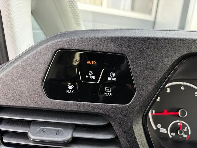 Volkswagen Caddy 1.5 TSI 5p 2022 Benzine 23