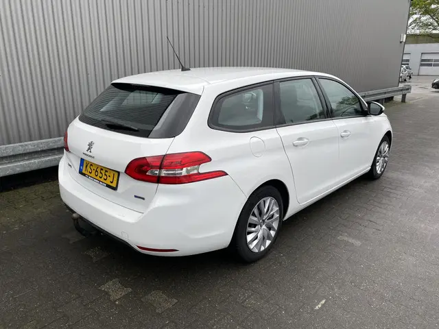 Peugeot 308 SW 1.2 PureTech Blue Lease 2016 Benzine 2