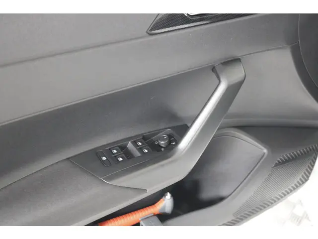 Volkswagen Polo 1.0 TSI Life 2023 Benzine 14