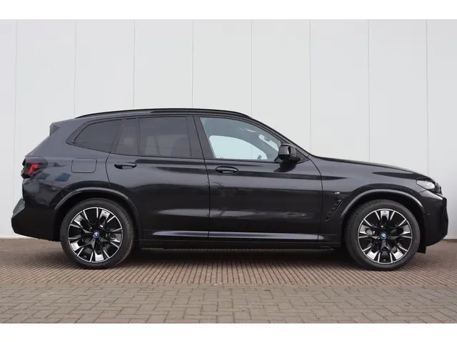 BMW iX3 High Executive Edition 80 kWh 2025 Elektrisch 5