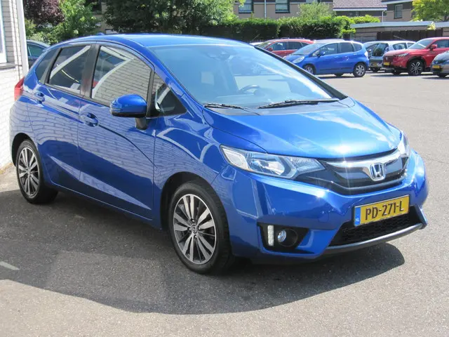 Honda Jazz 1.3 i-VTEC Elegance *TREKHAAK* 2015 Benzine 4