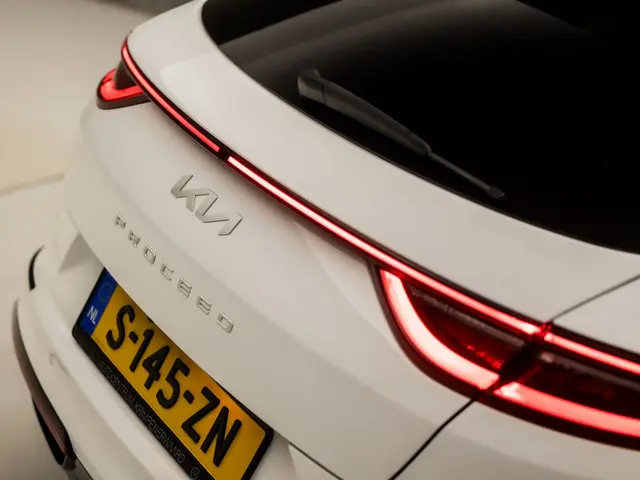 Kia ProCeed 1.6 T-GDi GT 2022 Benzine 37