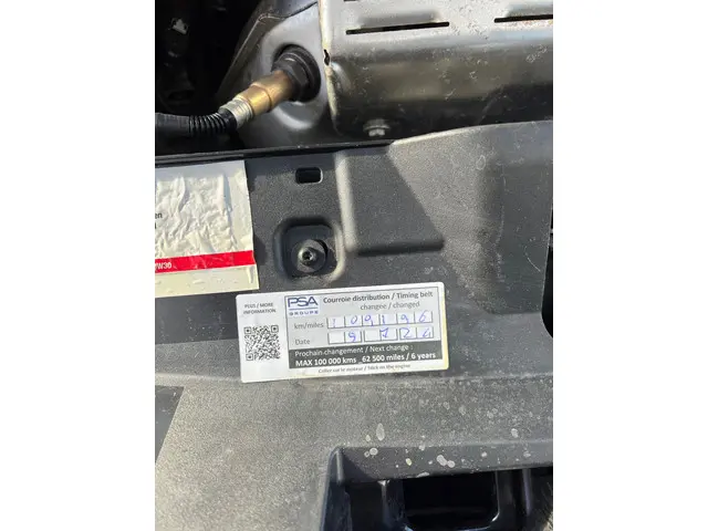 Peugeot 2008 1.2 PureTech GT-Line 2020 Benzine 26