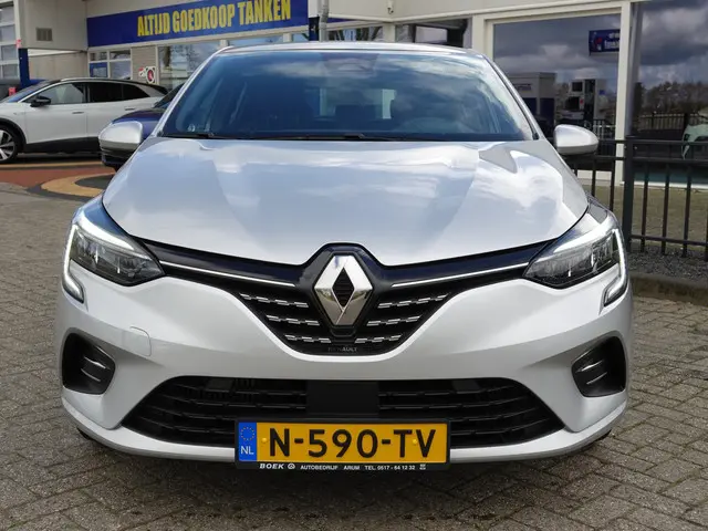 Renault Clio 1.0 TCe 90PK Intens 2022 Benzine 12