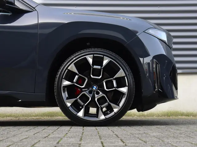 BMW iX3 50 xDrive 2026 Elektrisch 6