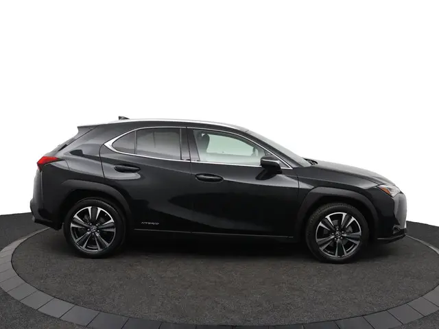 Lexus UX 250h Business Line 2022 Hybride Benzine 13