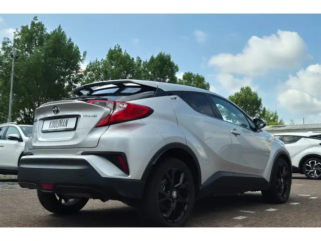 Toyota C-HR 1.8 Hybrid Style 2019 Hybride Benzine 4