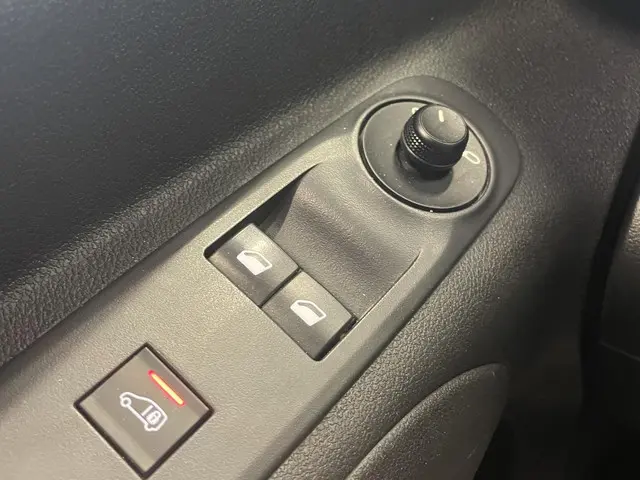 Peugeot Partner 1.6 BlueHDI Premium 2019 Diesel 17