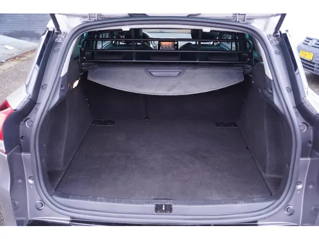 Renault Clio Estate 0.9 TCe Night&Day 2015 Benzine 10