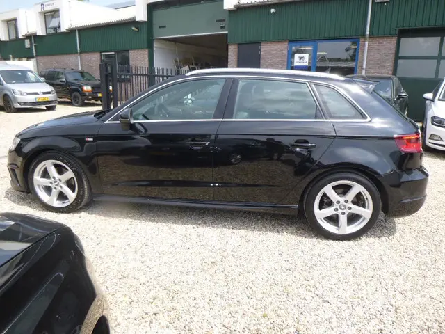 Audi A3 Sportback 1.4 TFSI S-LINE 2X LEDER 2016 Benzine 4