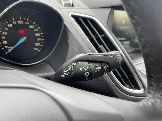 Ford C-MAX 1.0 Ecoboost Titanium 125pk 2015 Benzine 12