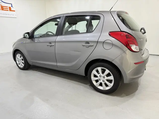 Hyundai i20 I-20 HB 1.2i i-Deal Airco NAP 2014 Benzine 4
