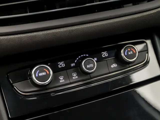 Opel Grandland 1.2 Turbo Elegance Sport 2022 Benzine 8