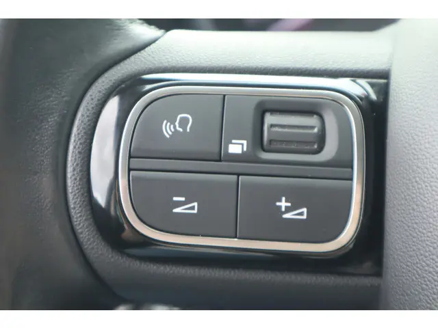 Citroën C3 Aircross 1.2 PureTech S&S Shine 2019 Benzine 28