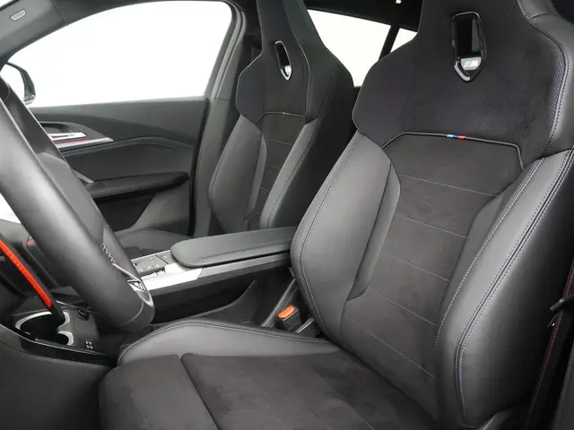 BMW X2 M35i xDrive 2024 Benzine 4