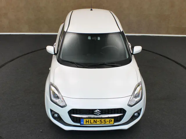 Suzuki Swift 1.2 Select Smart Hybrid 2024 Benzine 14