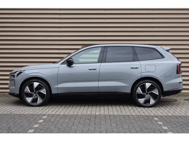 Volvo EX90 Twin Motor Ultra 7p. 111 kWh 2025 Elektrisch 5