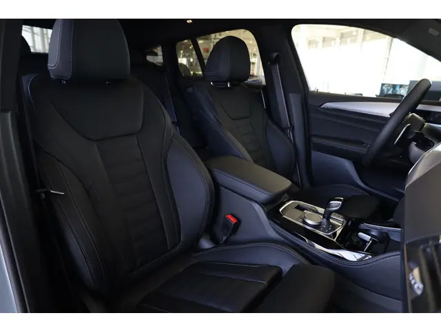 BMW X4 xDrive30i 2026 Benzine 8