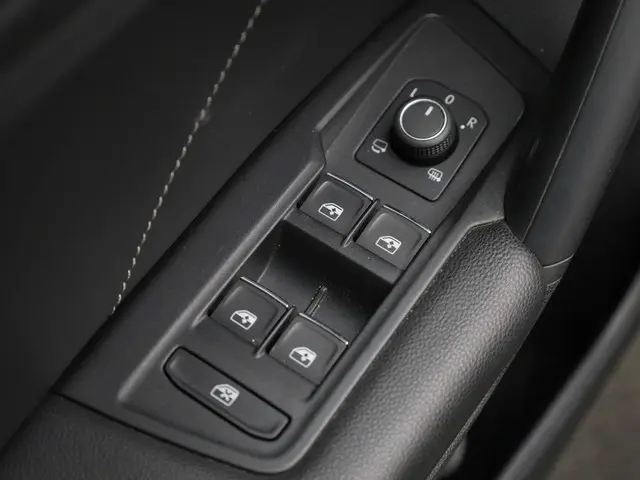 Volkswagen Tiguan 1.5TSI/150PK R-Line DSG 2021 Benzine 27