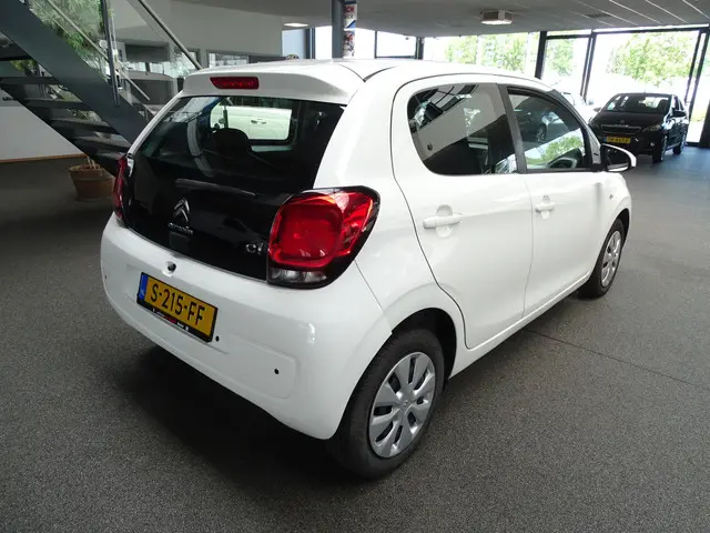 Citroën C1 1.0 e-VTi Shine 2017 Benzine 3