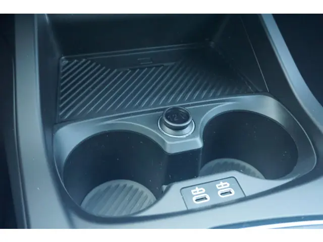 BMW 1 Serie 5-Deurs 120 2025 Benzine 19