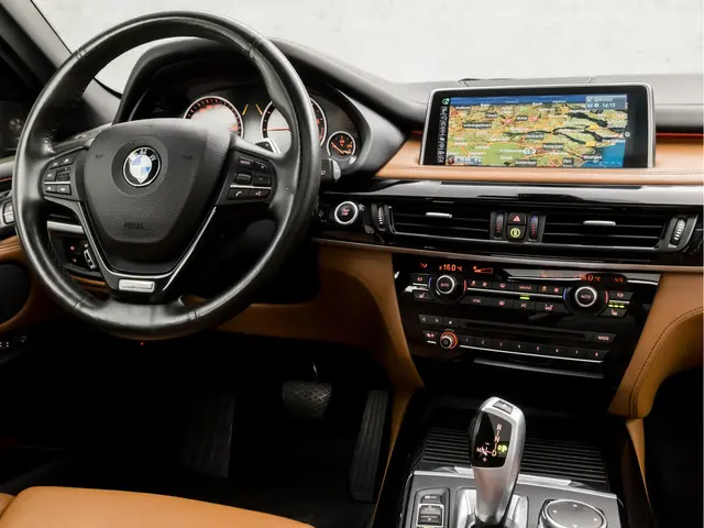 BMW X5 xDrive40e High Executive 2015 Hybride Benzine 7
