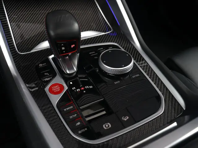 BMW X5 M Competition 2025 Benzine 26