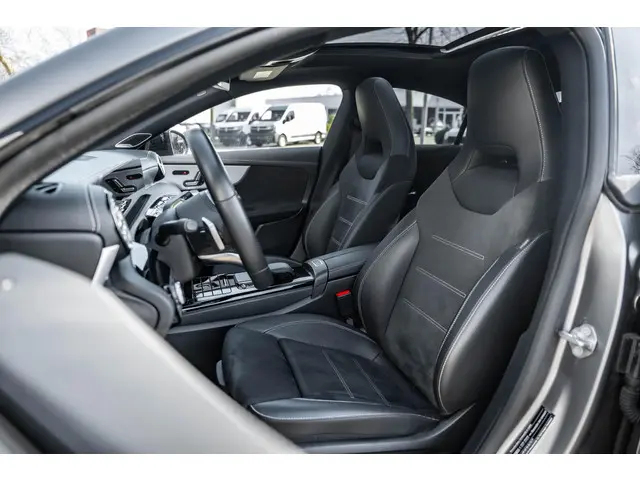 Mercedes-Benz CLA 250 e AMG 2020 Hybride Benzine 11
