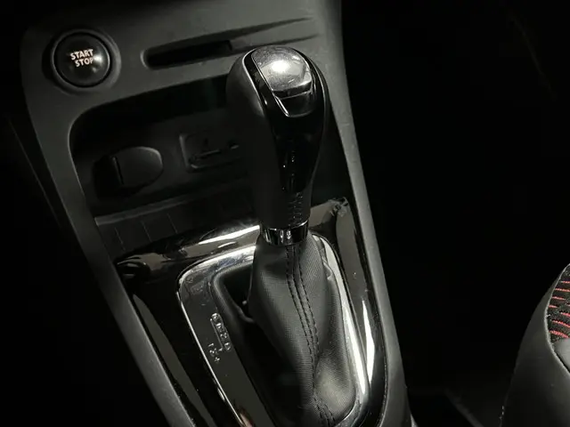 Renault Captur 1.2 TCe Helly Hansen 2015 Benzine 27