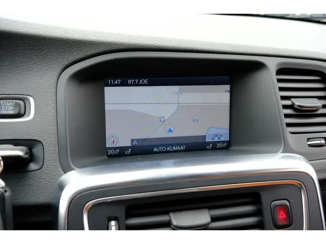 Volvo V60 1.6 D2 Summum Xenon|Leder|LMV|Navi 2013 Diesel 17