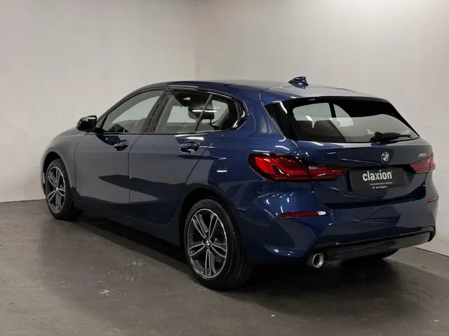 BMW 1 Serie 118i Sport Business 2021 Benzine 6
