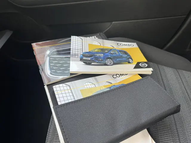 Opel Combo Tour 1.2 Turbo L2H1 Edition 7p. 2019 Benzine 28