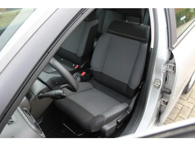 Citroën C3 1.2 PureTech Feel 105g 2017 Benzine 12