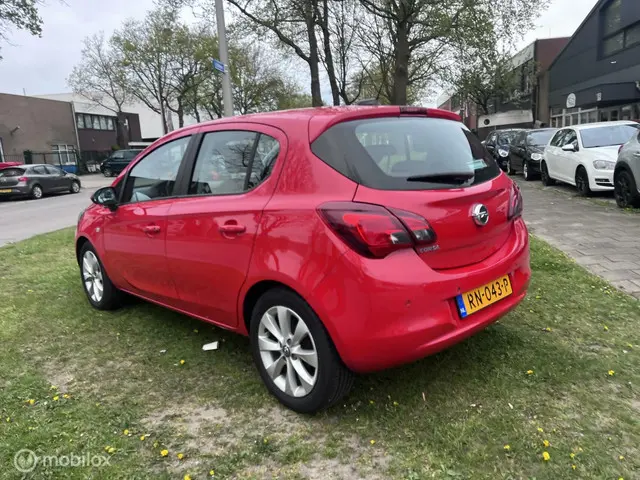 Opel Corsa 1.4 Favourite 2018 Benzine 15