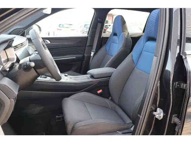 Lynk & Co 01 1.5 2023 Hybride Benzine 10